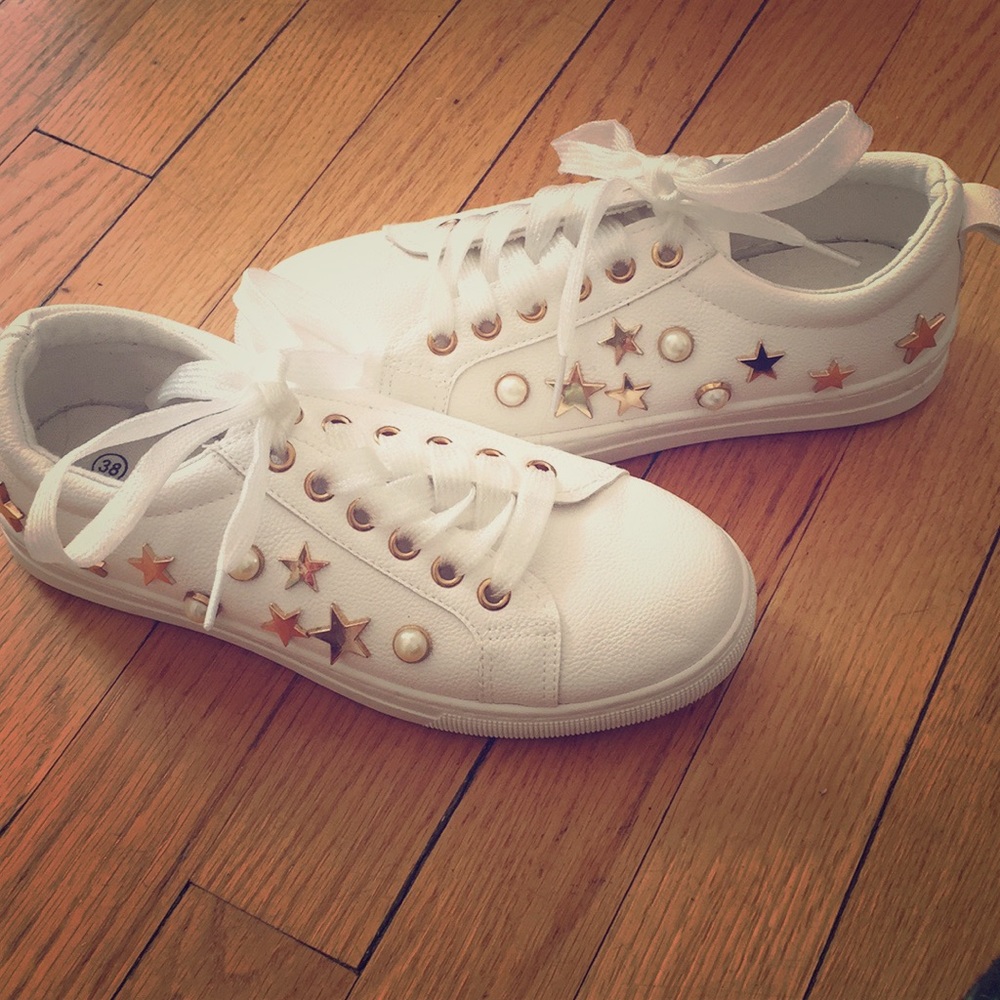 Nasty Gal sneakers with gold star charms size 6